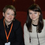 Юлия Оглоблина  (справа)