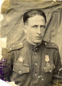 2-Зайцев-Степан-Иванович-командир-4-стрелковой-роты-1945-год