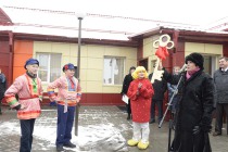 В поселке Московский накануне праздника открыли после капитального ремонта детскую школу искусств «Палитра».