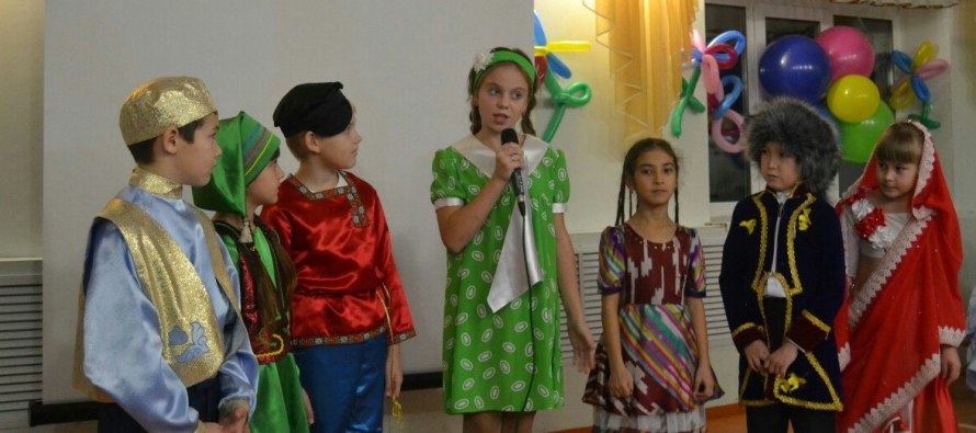 Тюменские школьники знакомятся с культурами других народов