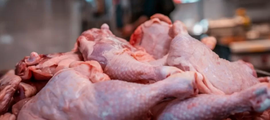 Минсельхоз прогнозирует рост производства куриных яиц и мяса в 2024 году