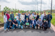 Сотрудники «СИТНО» высадили аллею в честь 35-летнего юбилея компании